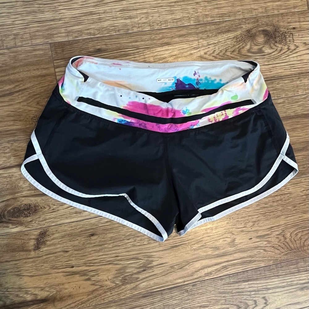 Vintage Lululemon Black and Rainbow Tie dye short 🖤🌈
